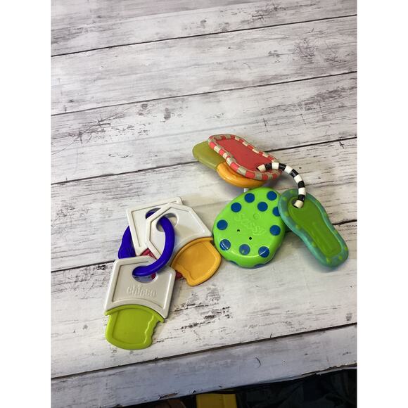 Sassy Baby Key Ring Teethers Multicolor - Picture 1 of 1